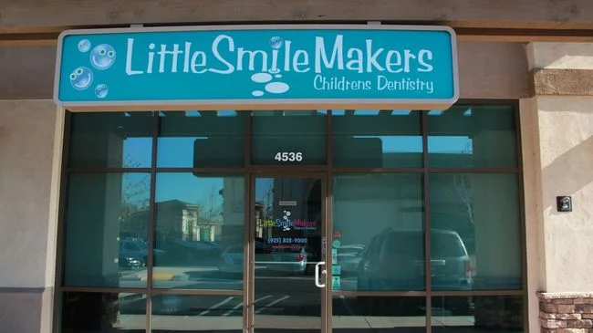 Front entrance of Little Smile Makers Childrens Dentistry at 4536 Dublin Blvd